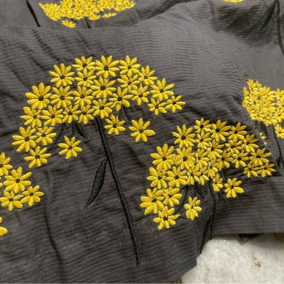 Anthropology Floreat Embodied Yellow Flowers size 2 - Picture 4 of 9